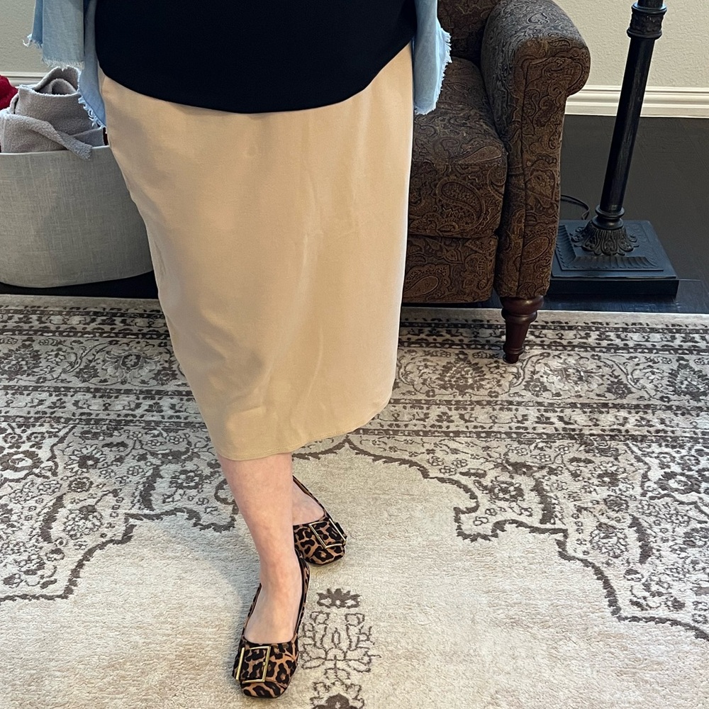 Elegant Tan Midi Skirt